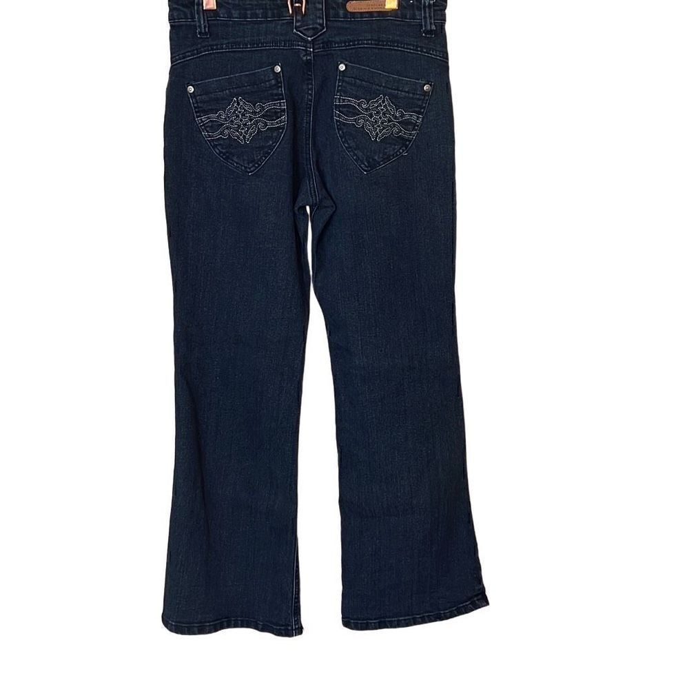 ‎Cosmopolitan Straight Leg Mid Rise Jeans - Picture 9 of 9